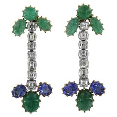 Boucles d'oreilles en or 18 carats, serties de tanzanite, d'émeraude et de diamants taille carrée d'un poids total pouvant atteindre 3,00 carats