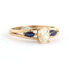 Three stone ring with sapphire and old mine cut diamond up to 1.03ct 18k gold