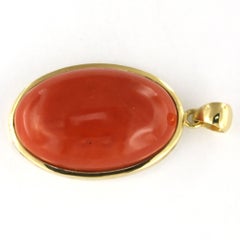 14k yellow gold pendant set with coral – 14.7 grams