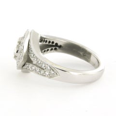 Ring with brilliant cutd iamodns up to 0.68ct 18k gold 7.4 grams