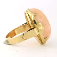 VICTORIAN Cocktail ring with coral 18k yellow gold 9.8 gram