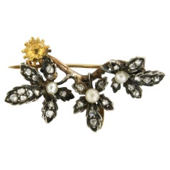 VICTORIAN brooch with pearls and rose cut diamonds up to 0.40ct 18k gold, silver
