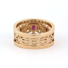 Ring mit Rubin und Diamanten im Brillantschliff bis zu 0,82ct 18k Gold 7,4 Gramm