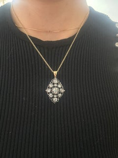 Collana e ciondolo con diamante taglio rosa sup a 3,00ct in oro e argento 18 carati