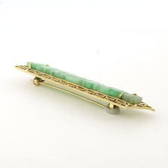Antique brooch with jade 14k gold 12.9 grams