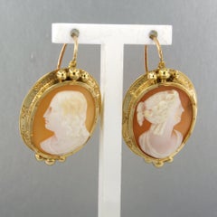 Victorian 18k yellow gold drop earrings set with cameos – 7.4 grams