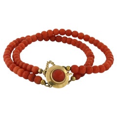 OLD DUTCH coral beaded bracelet with 14k yellow gold lock 14.2 grams