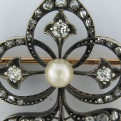 Fleur-de-lis brooch with a pearl, Old Mine and rose cut diamond 18k gold, silver