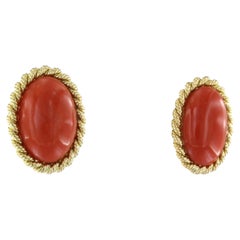 JEAN ETE 18k yellow gold ear clips set with coral – 27.5 grams