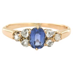 Anillo con zafiro y diamantes de talla rosa de hasta 0,10 ct, de oro de 18 quilates, 2,2 gramos