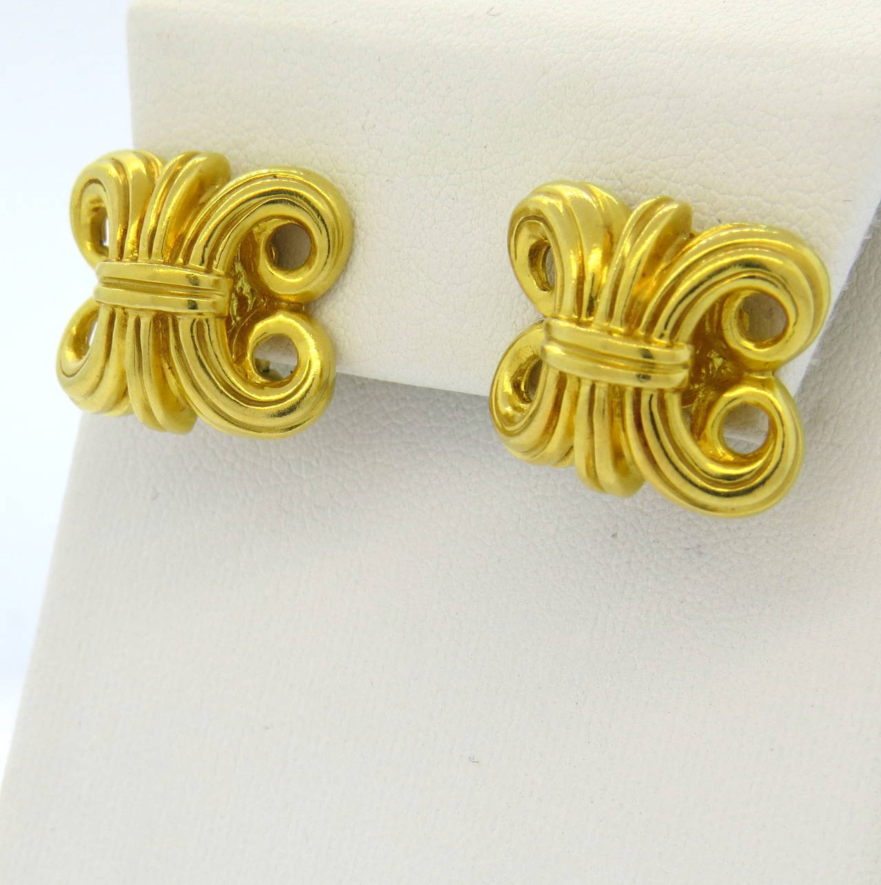 A 22k yellow gold pair of earrings.  Crafted by Stephen Lagos, the earrings measure 20mm x 17mm and weigh 19.5 grams.