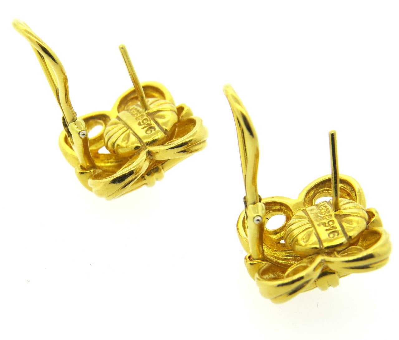 Lagos Gold Earrings In Excellent Condition In Lambertville, NJ