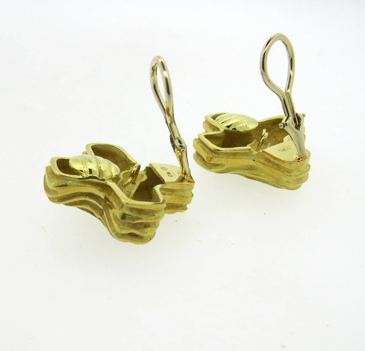 Christopher Walling Gold Earrings In Excellent Condition In Lambertville, NJ