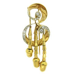 Beautiful Iconic Vintage Diamond Gold Swirl Acorn Brooch