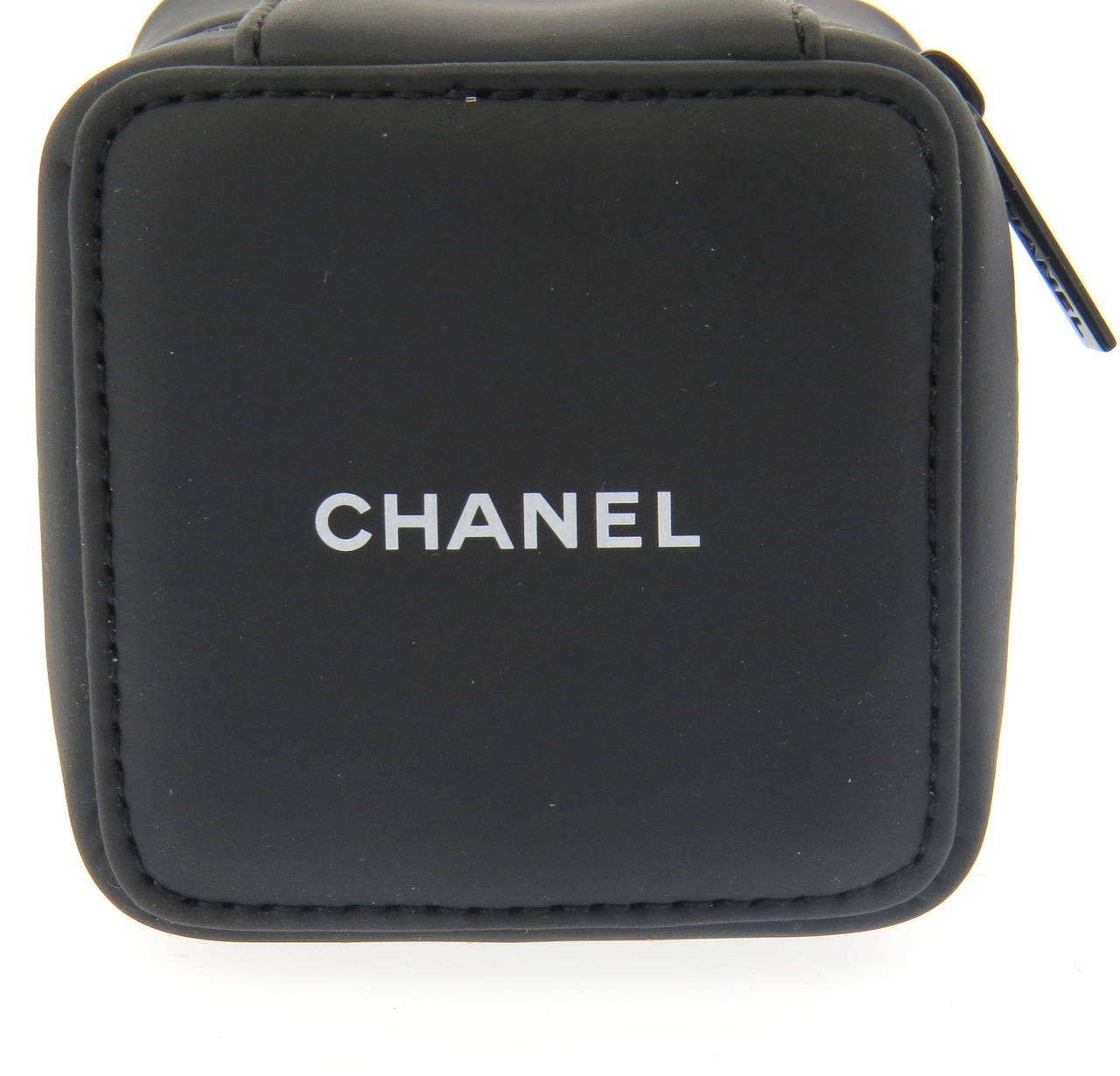 Brand: Chanel
Model number: H1009
Case Material: Black Ceramic
Gender: Ladies
Series: J 12
Movement: Automatic
Functions : Hours, Minutes, Seconds, Date, Chronograph
Date: Appears between the 4 and 5 o'clock position
Case Material: Black