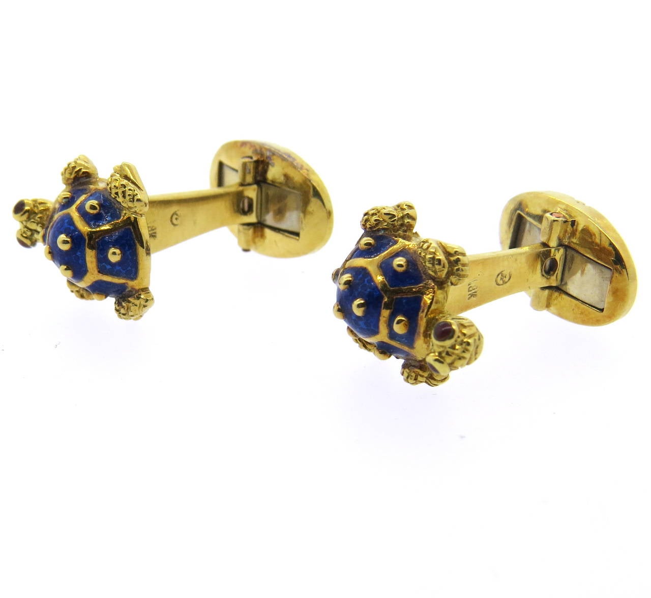 18k gold turtle cufflinks, decorated with blue enamel. Tops measure 15mm x 14mm. Weight - 15.8 grams