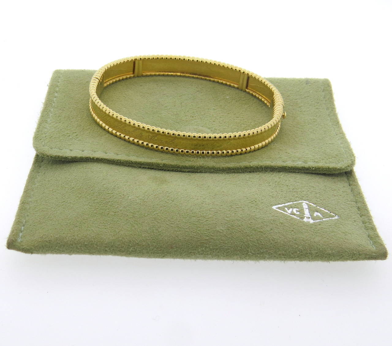 vca au750 bracelet price