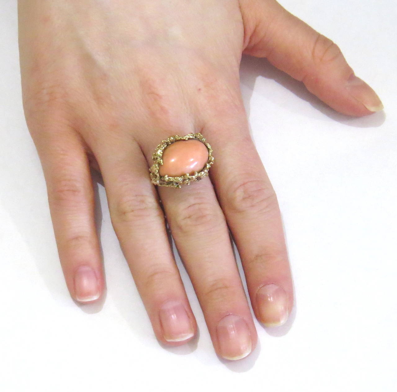 Women's 1970s Coral Gold Ring