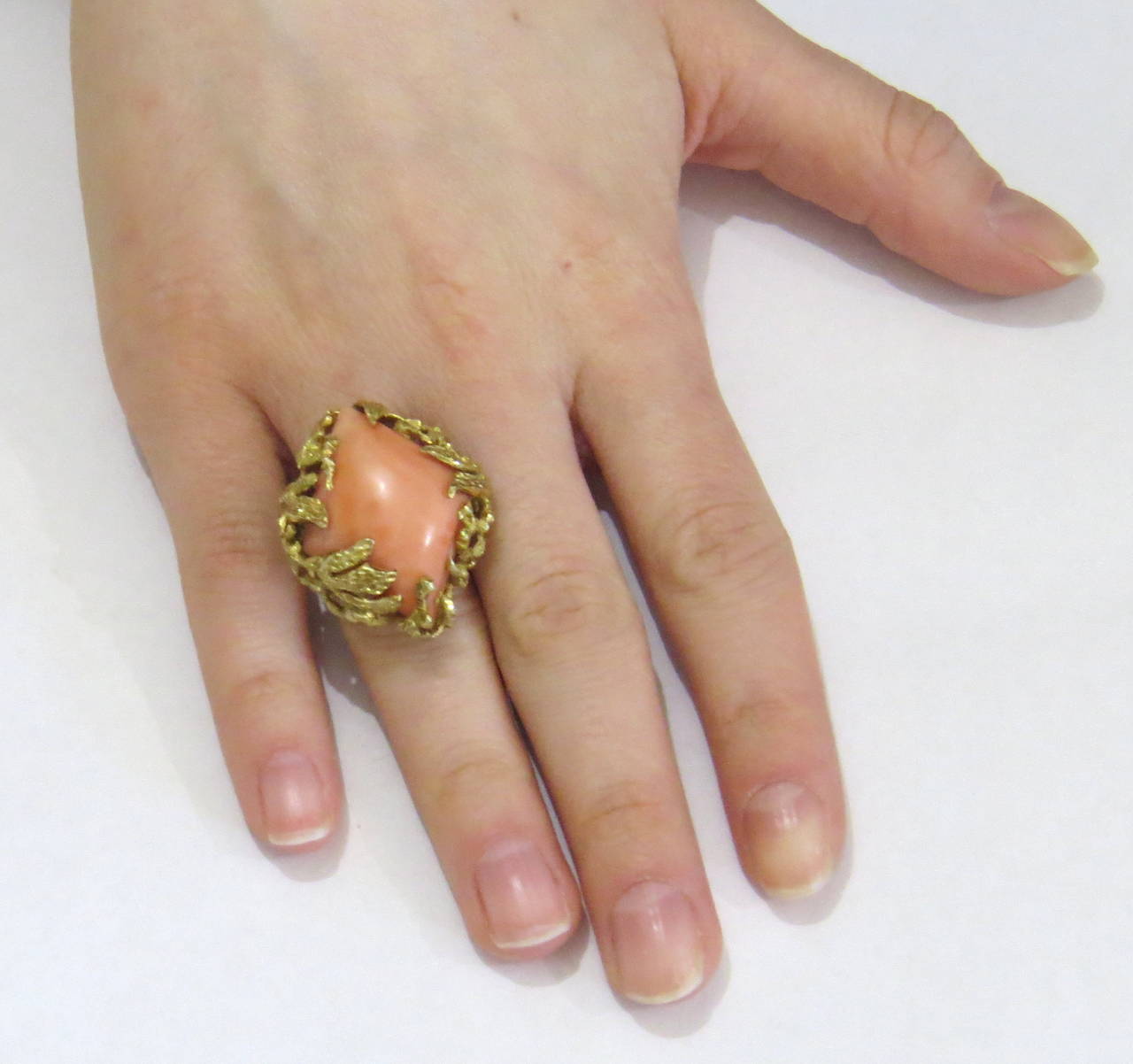 Women's 1970s Angel Skin Coral Gold Cocktail Ring