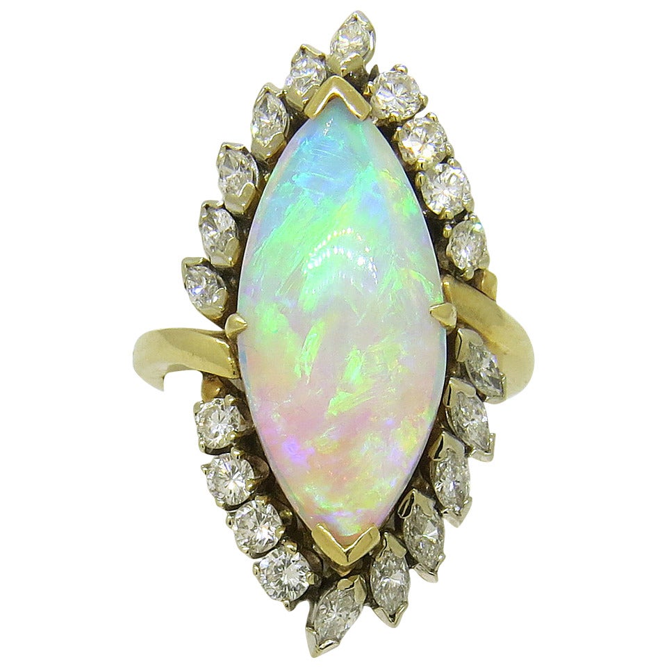 Impressive Opal Diamond Gold Cocktail Ring