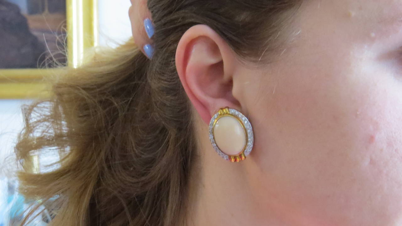Women's 1960s Diamond Angel Skin Coral Gold Earrings