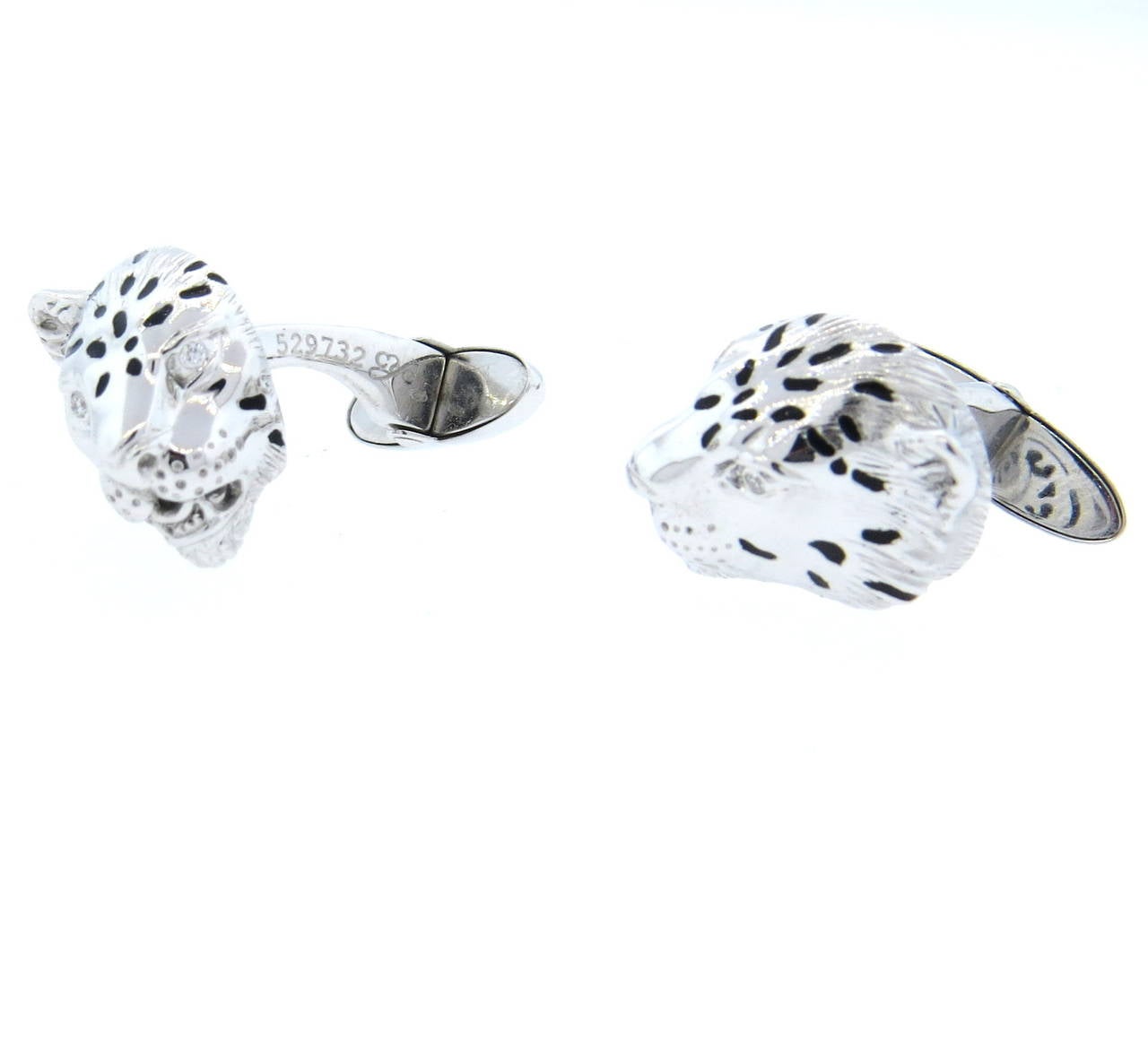 New pair of Carrera Y Carrera 18k white gold cufflinks, featuring leopard heads with diamond eyes for Bestiario collection. Tops measure 15mm x 16mm. 

Marked 529732,Carrera mark. Weight - 20.7 grams.
Come with box and booklet.