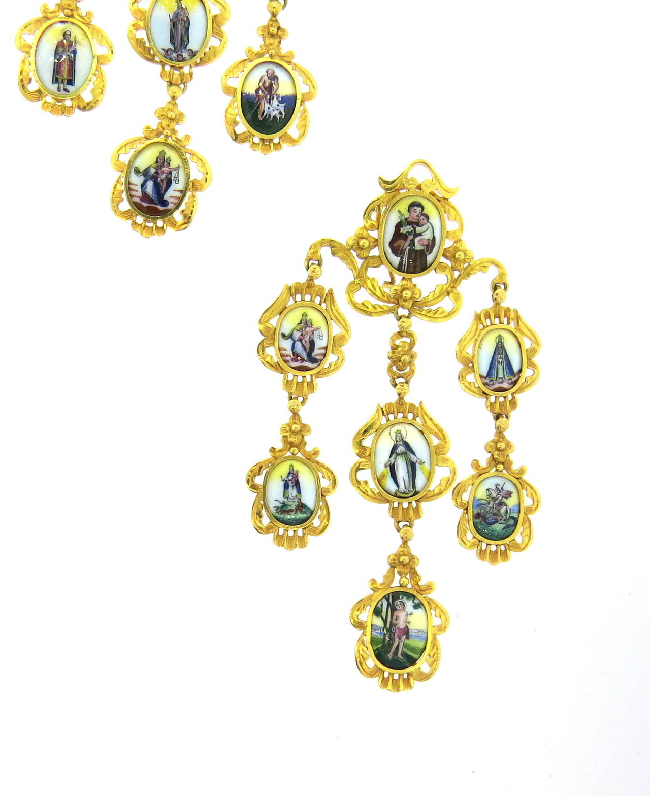 Antique Gold All Saints Necklace and Earrings Set In Excellent Condition In Lambertville, NJ