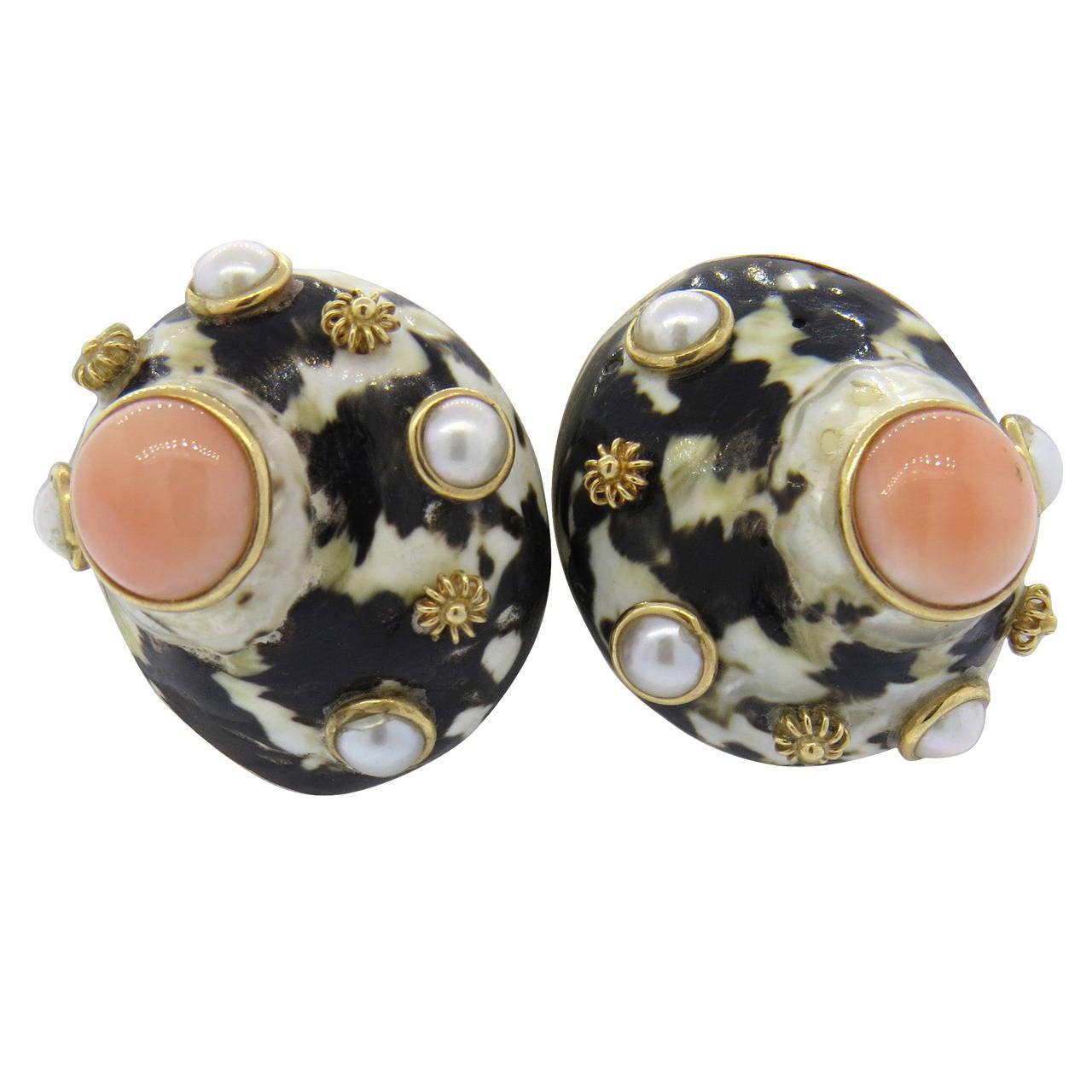 Impressive Maz Shell Coral Pearl Gold Earrings