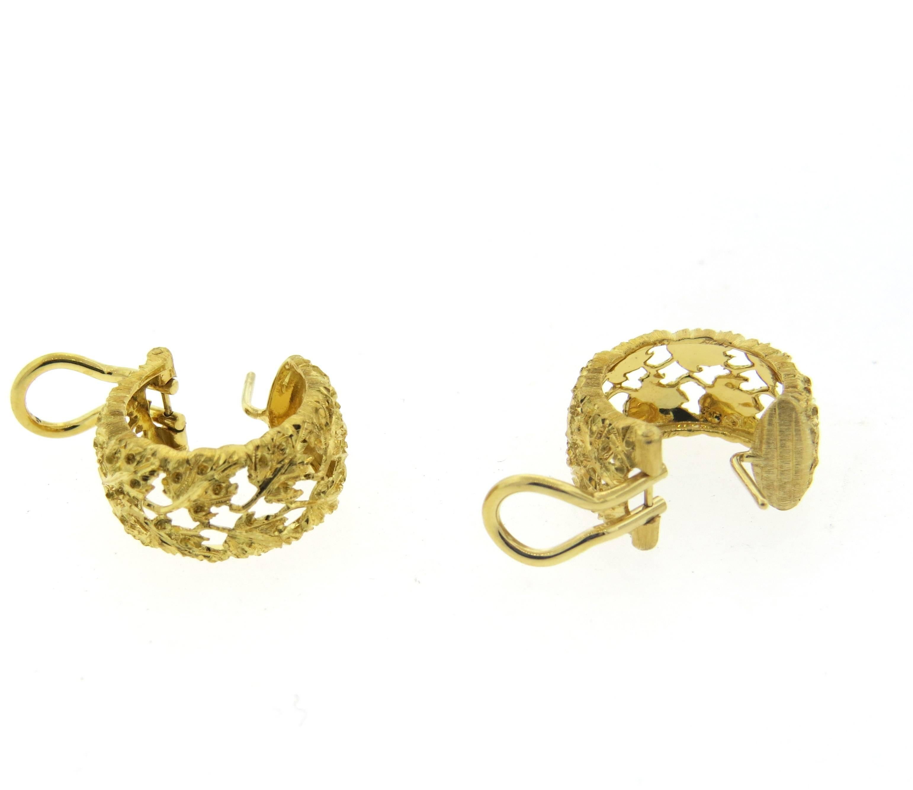 Women's Buccellati Gold Leaf Motif Hoop Earrings