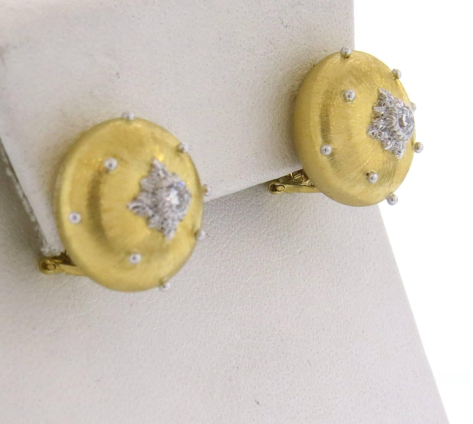 Buccellati Diamond Gold Button Earrings  In New Condition In Lambertville, NJ