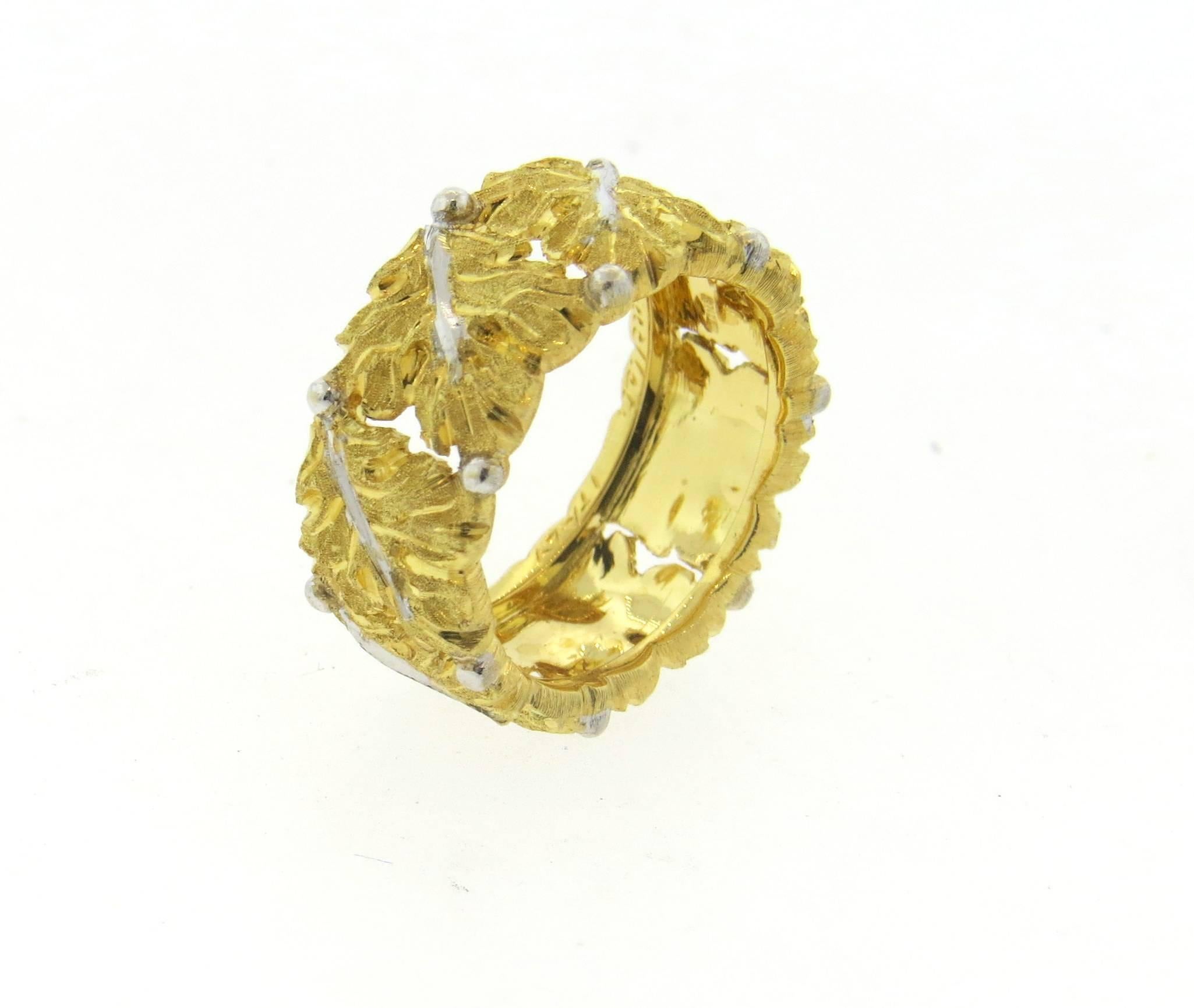 Buccellati Gold Leaf Motif Band Ring In New Condition For Sale In Lambertville, NJ