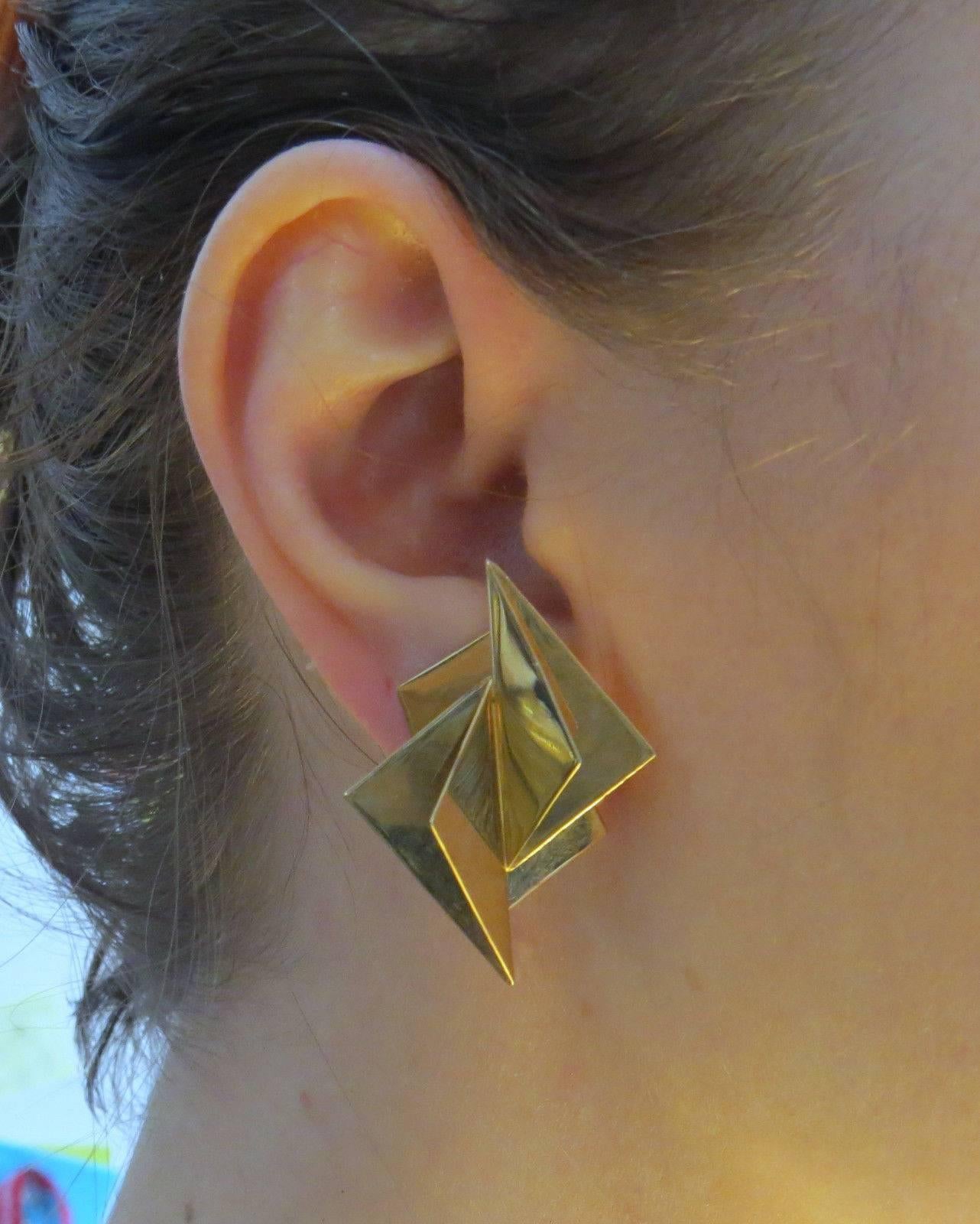 Modernist Gold Geometrische Ohrringe im Zustand „Hervorragend“ in Lambertville, NJ