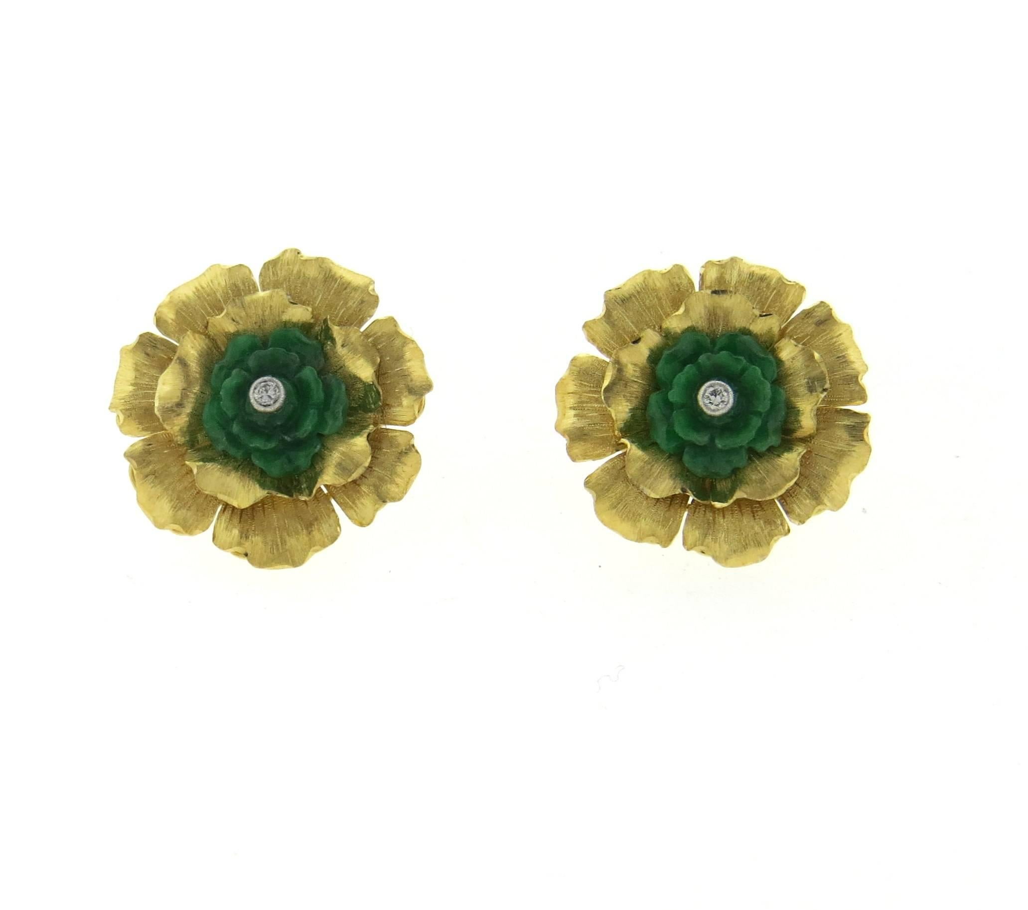 Buccellati Carved Emerald Diamond Gold Flower Earrings In Excellent Condition In Lambertville, NJ