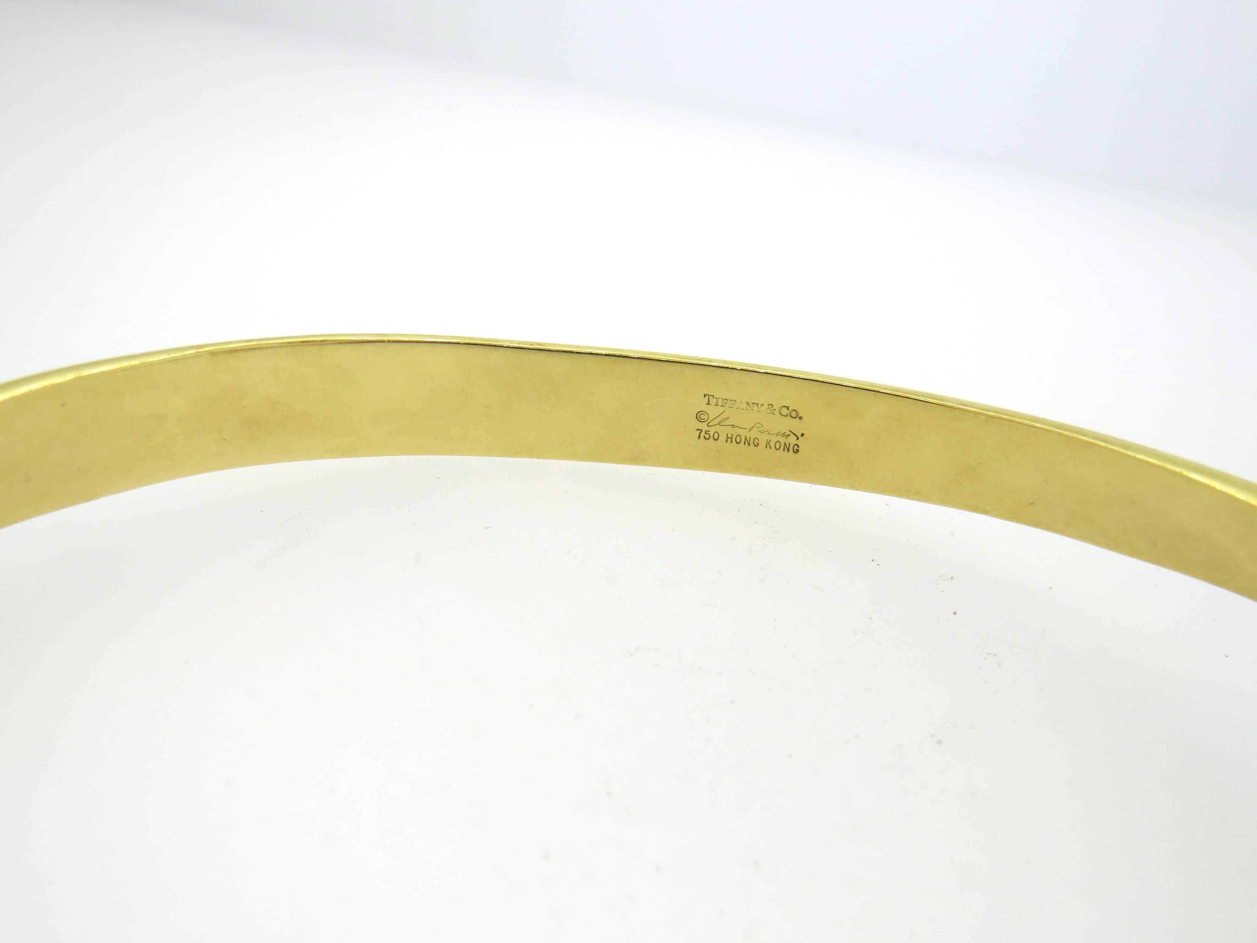 Tiffany & Co. Elsa Peretti Rare Nephrite Gold Collar Necklace  In Excellent Condition For Sale In Lambertville, NJ