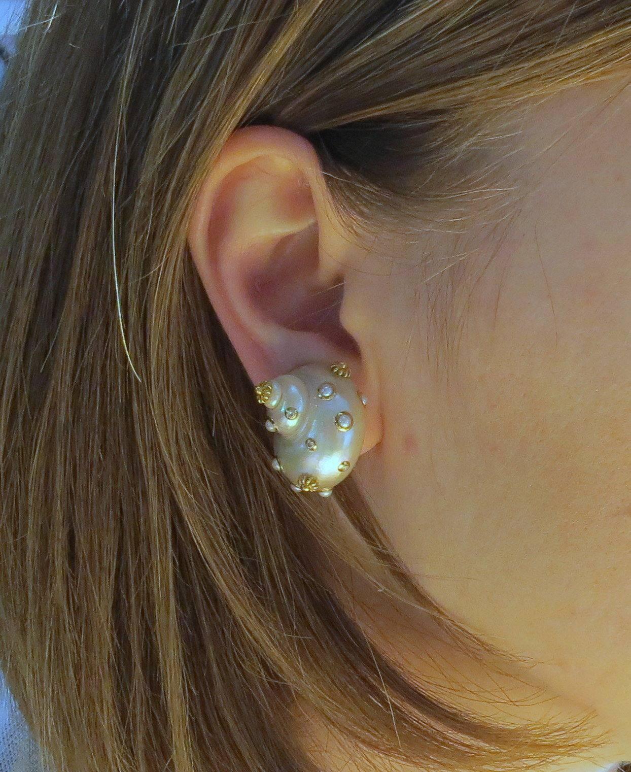 Trianon Perle Diamant Gold Muschel-Ohrringe im Zustand „Hervorragend“ in Lambertville, NJ