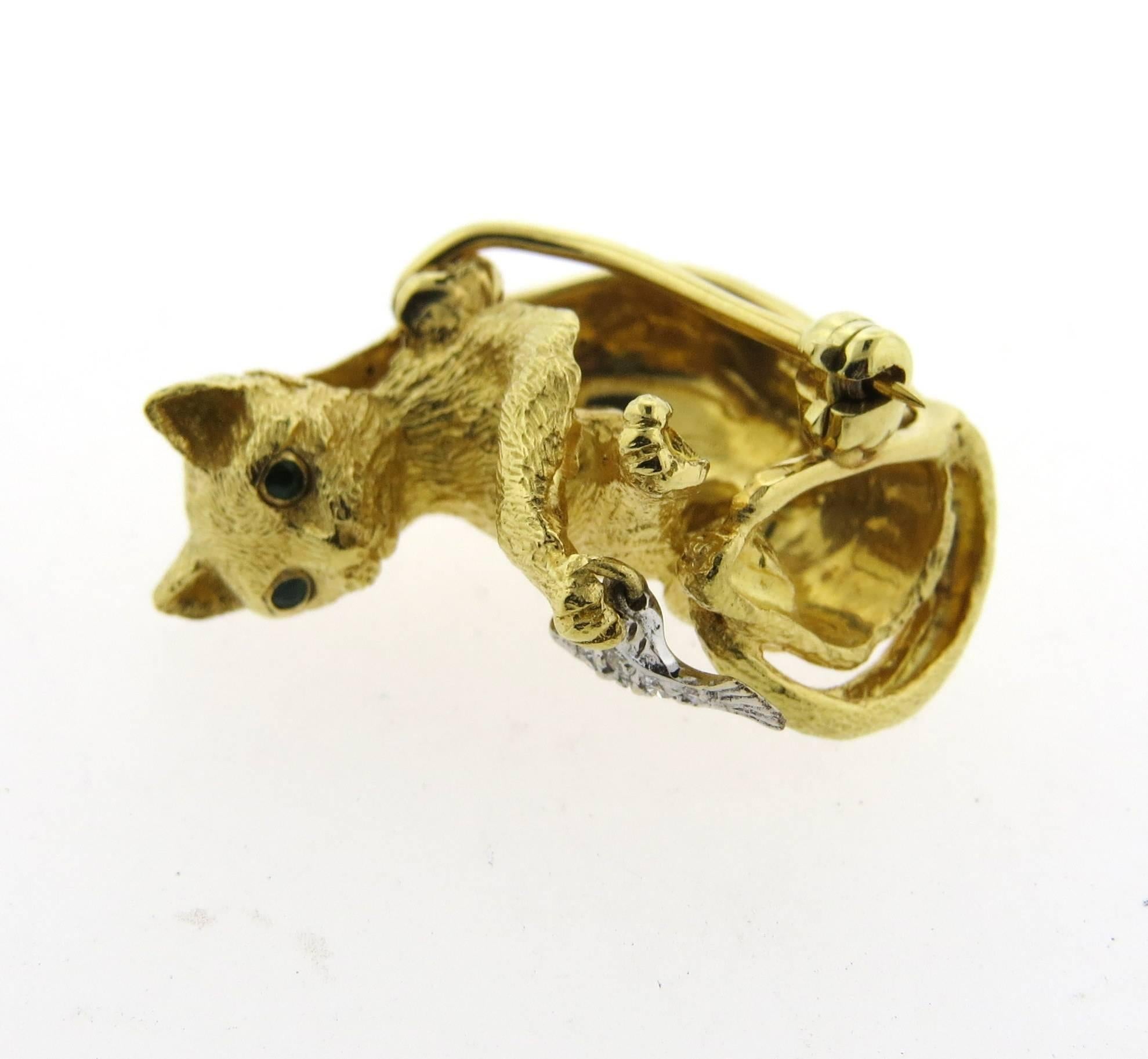 gold cat pin