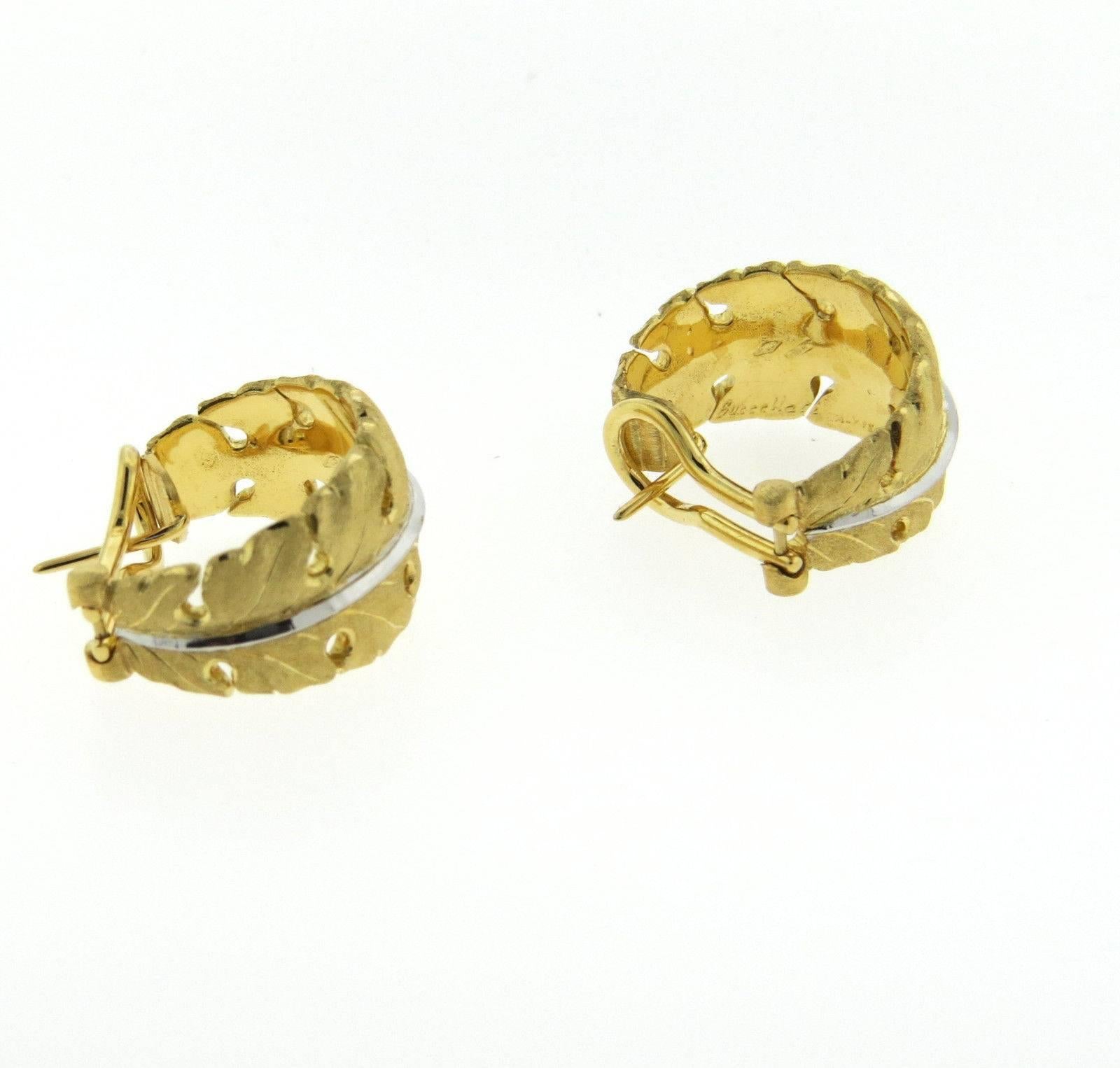 Buccellati Gold Leaf Hoop Earrings In New Condition In Lambertville, NJ