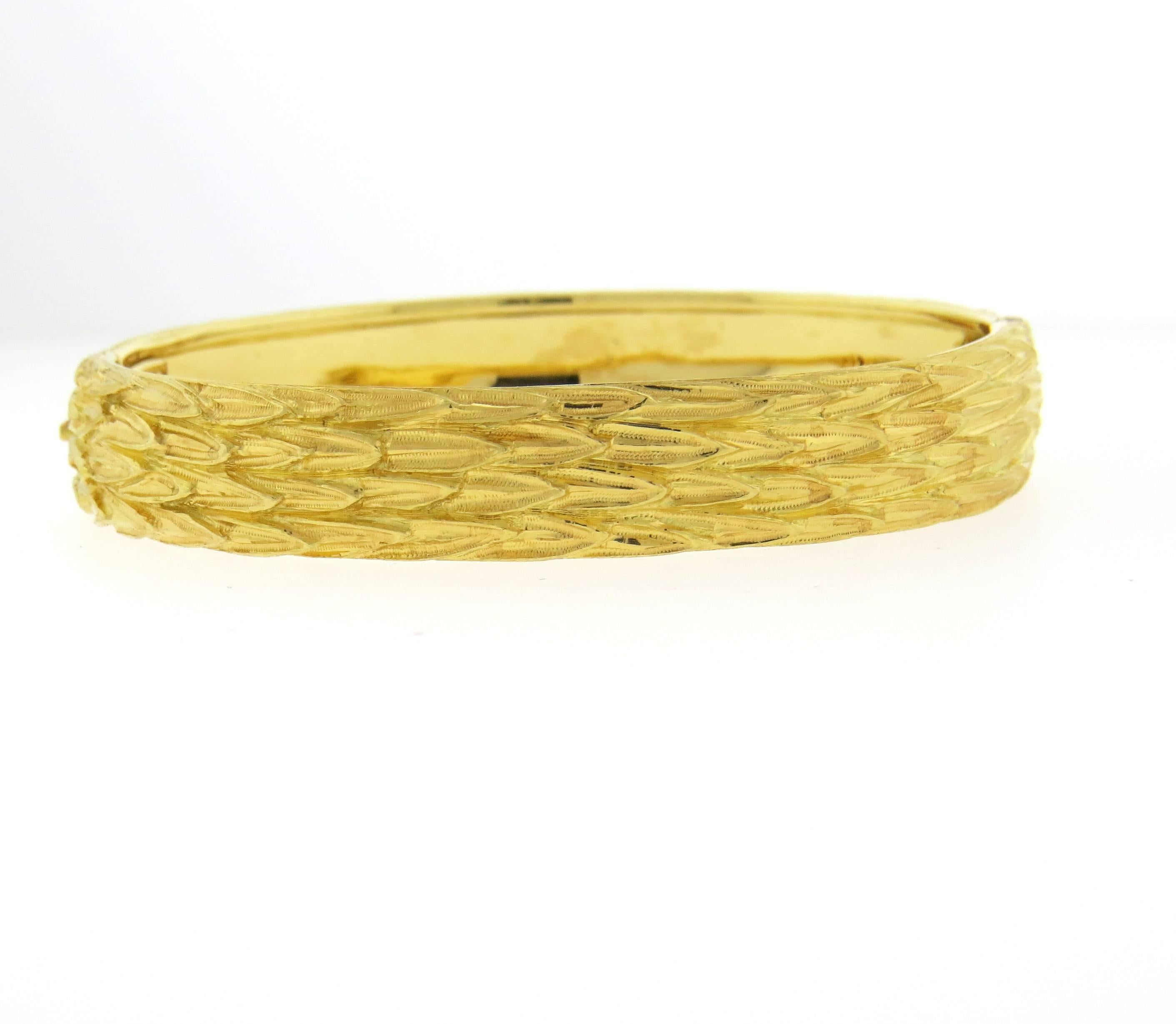 Women's Buccellati Gold Textured Bangle Bracelet 