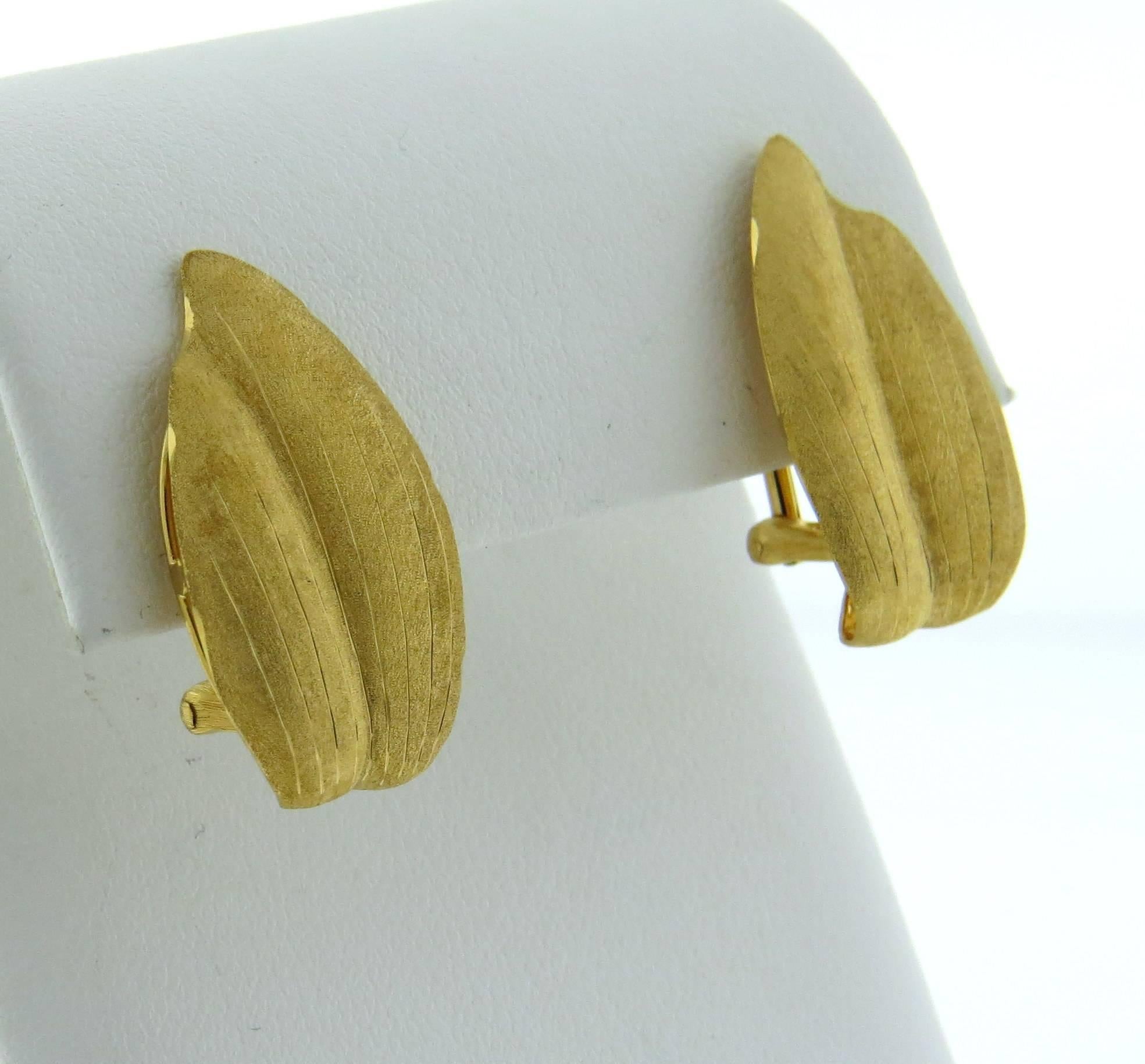 Buccellati Gold Leaf Motif Earrings 1