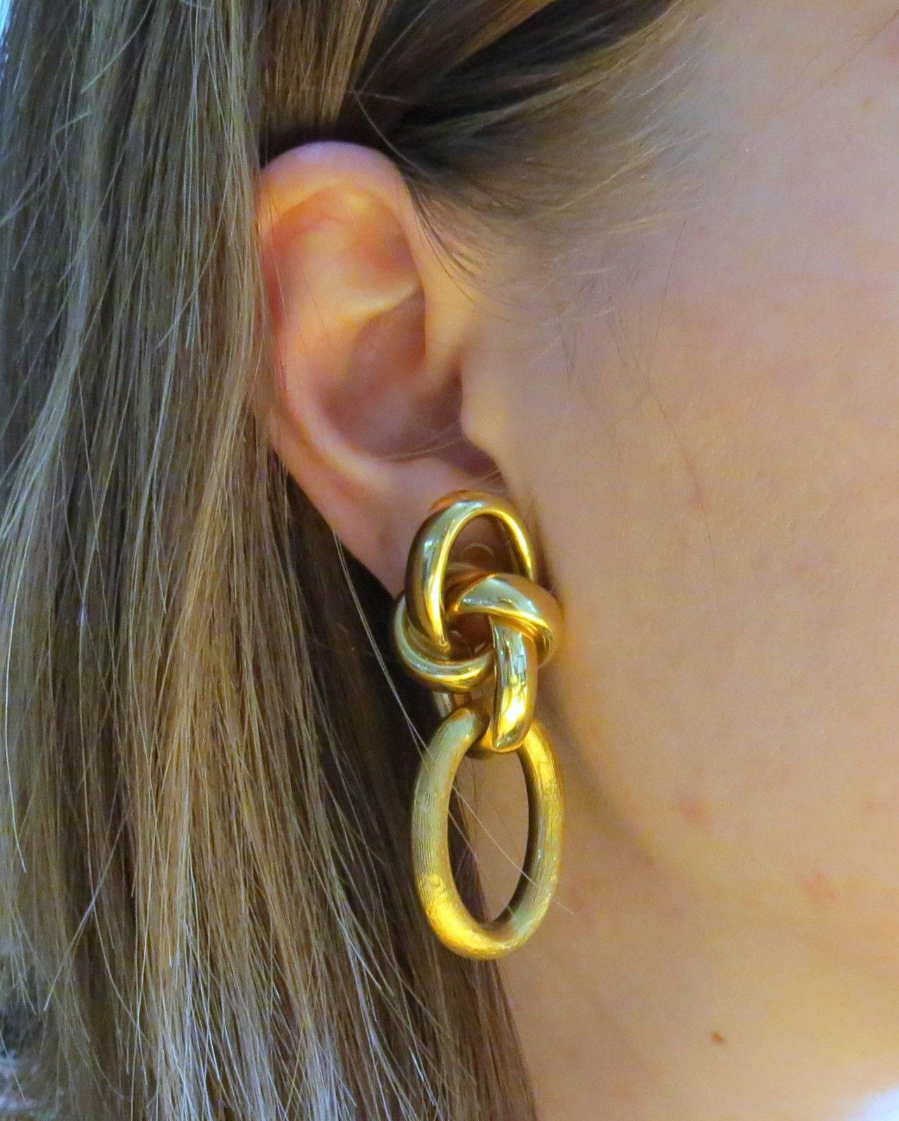 1980s Large Neiman Marcus Long Gold Earrings In Excellent Condition In Lambertville, NJ