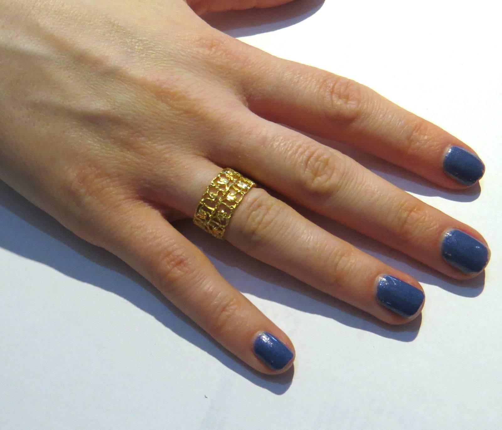 Buccellati Gold Floral Wide Wedding Band Ring In Excellent Condition In Lambertville, NJ
