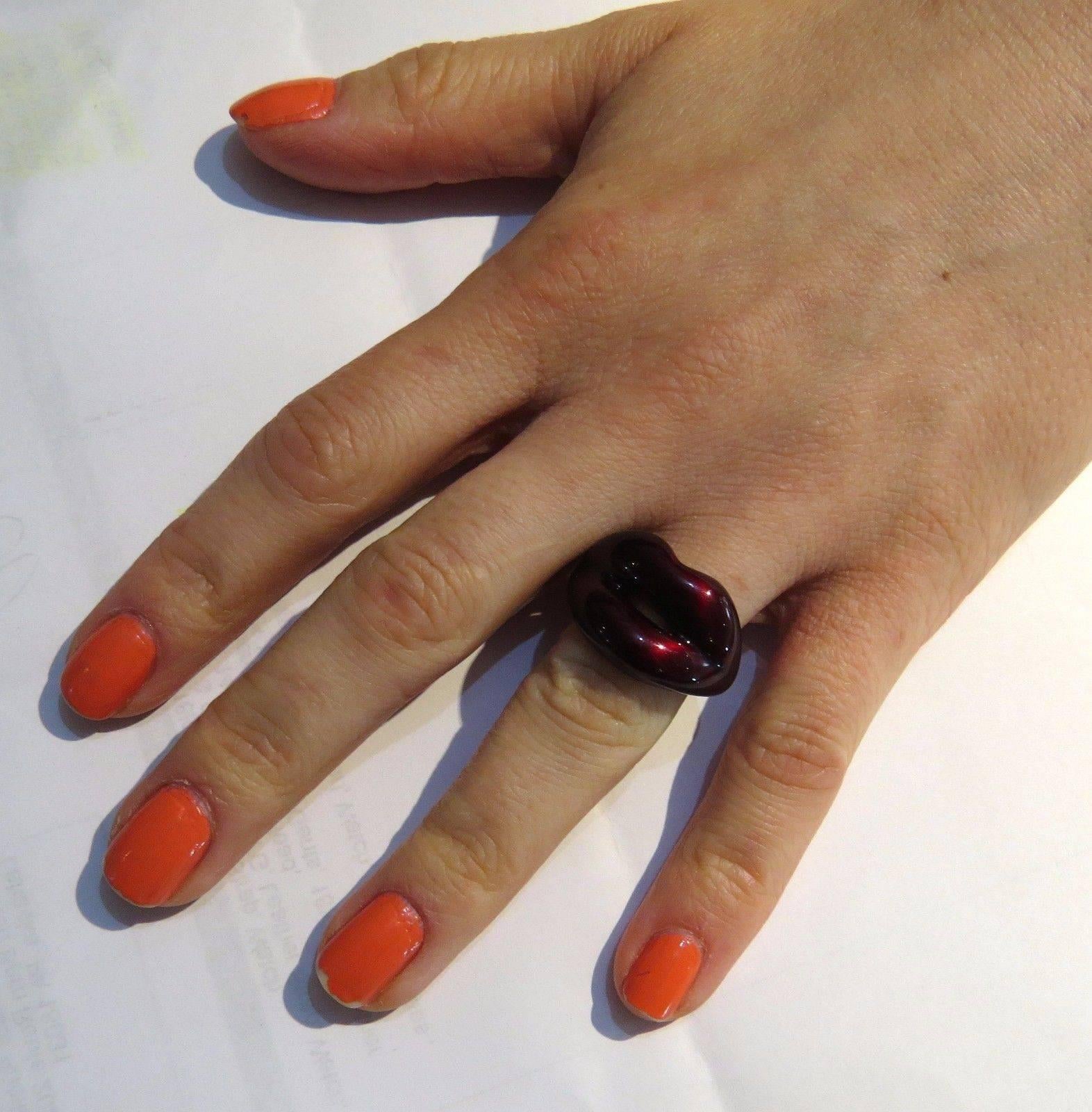 Women's Solange Azagury Partridge Burgundy Enamel Sterling Hotlips Ring