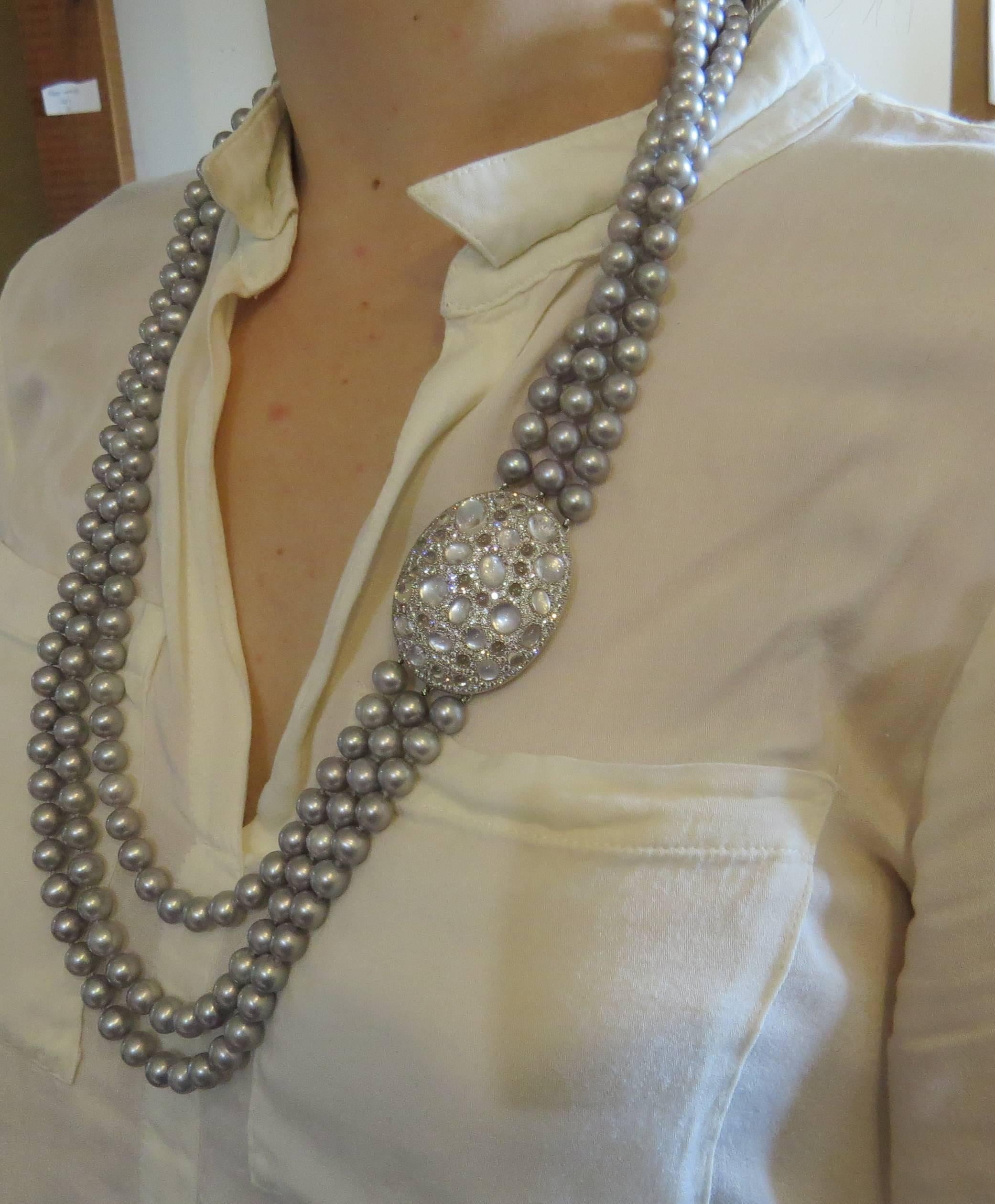 Women's Impressive Ivanka Trump Grey Pearl Diamond Crystal Gold Necklace 