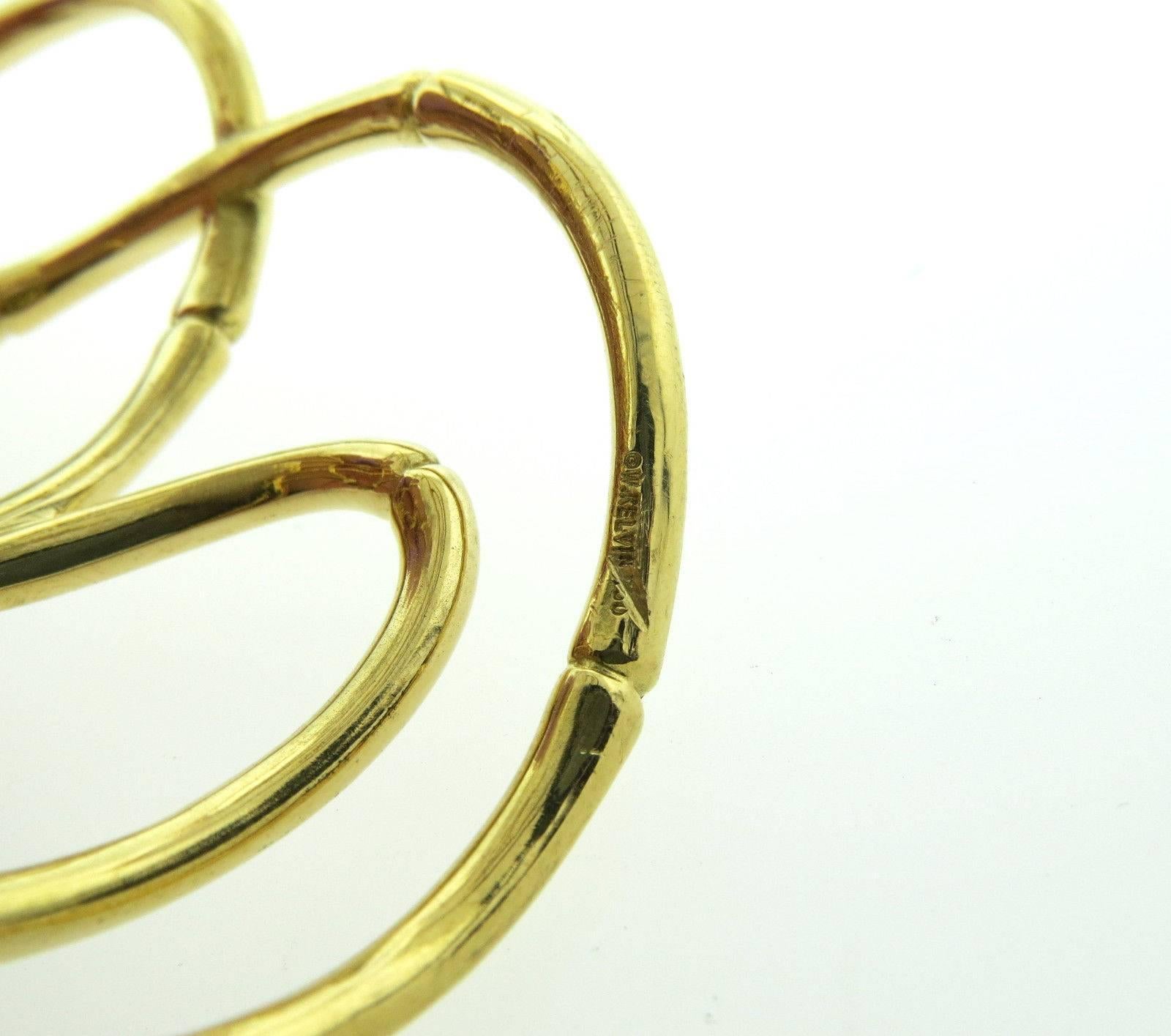 An 18k yellow gold bracelet by Ward Kelvin.  The bracelet will fit up to 7