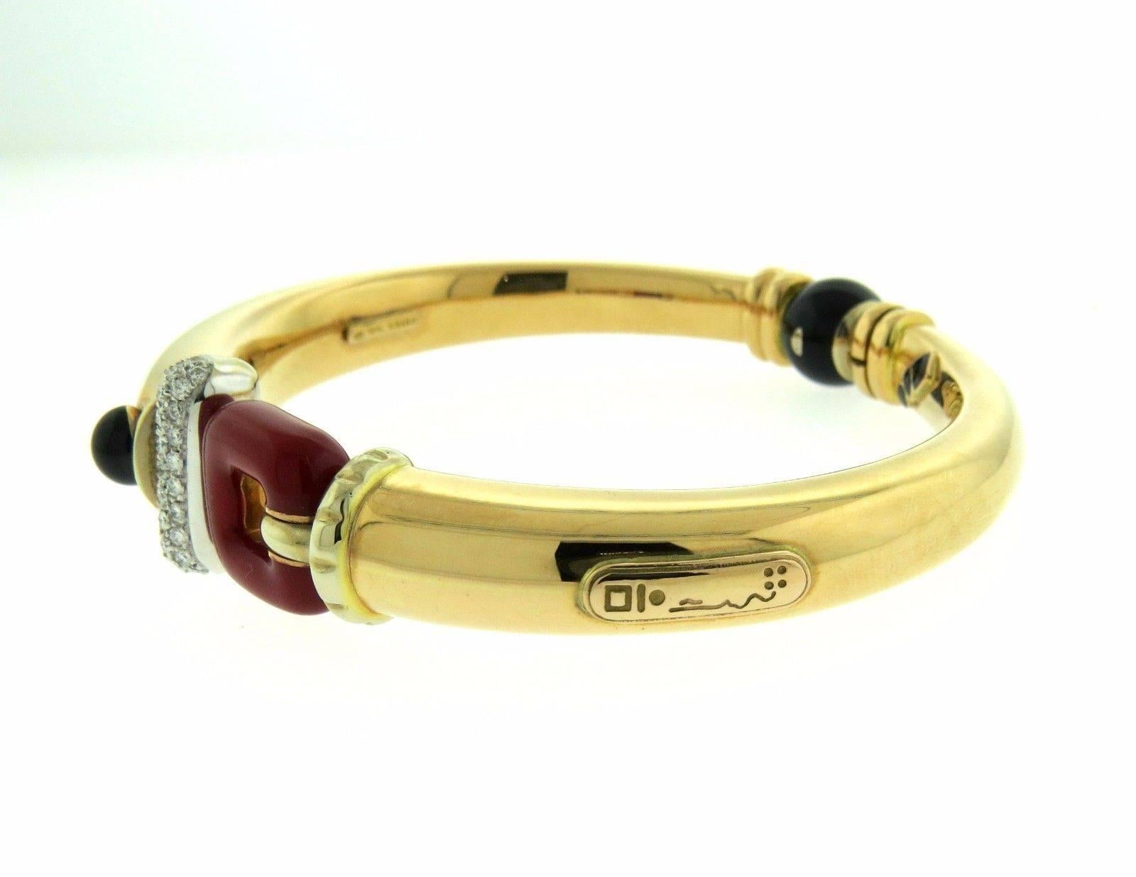 onyx and gold bracelet