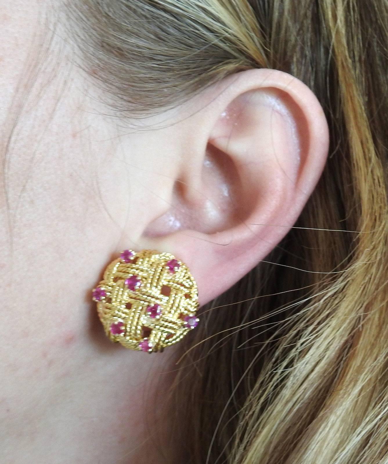 1960s Ruby Woven Gold Earrings In Excellent Condition In Lambertville, NJ