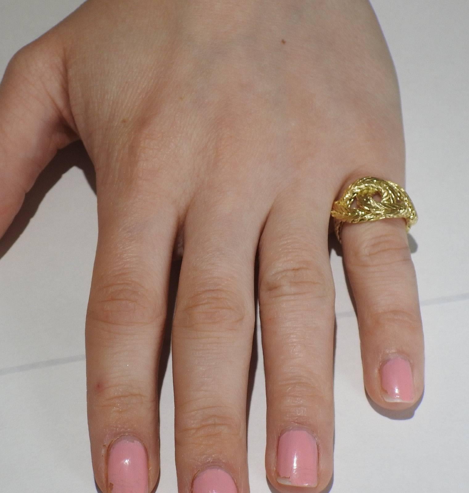 Buccellati Oro Gold Knot Ring In New Condition In Lambertville, NJ