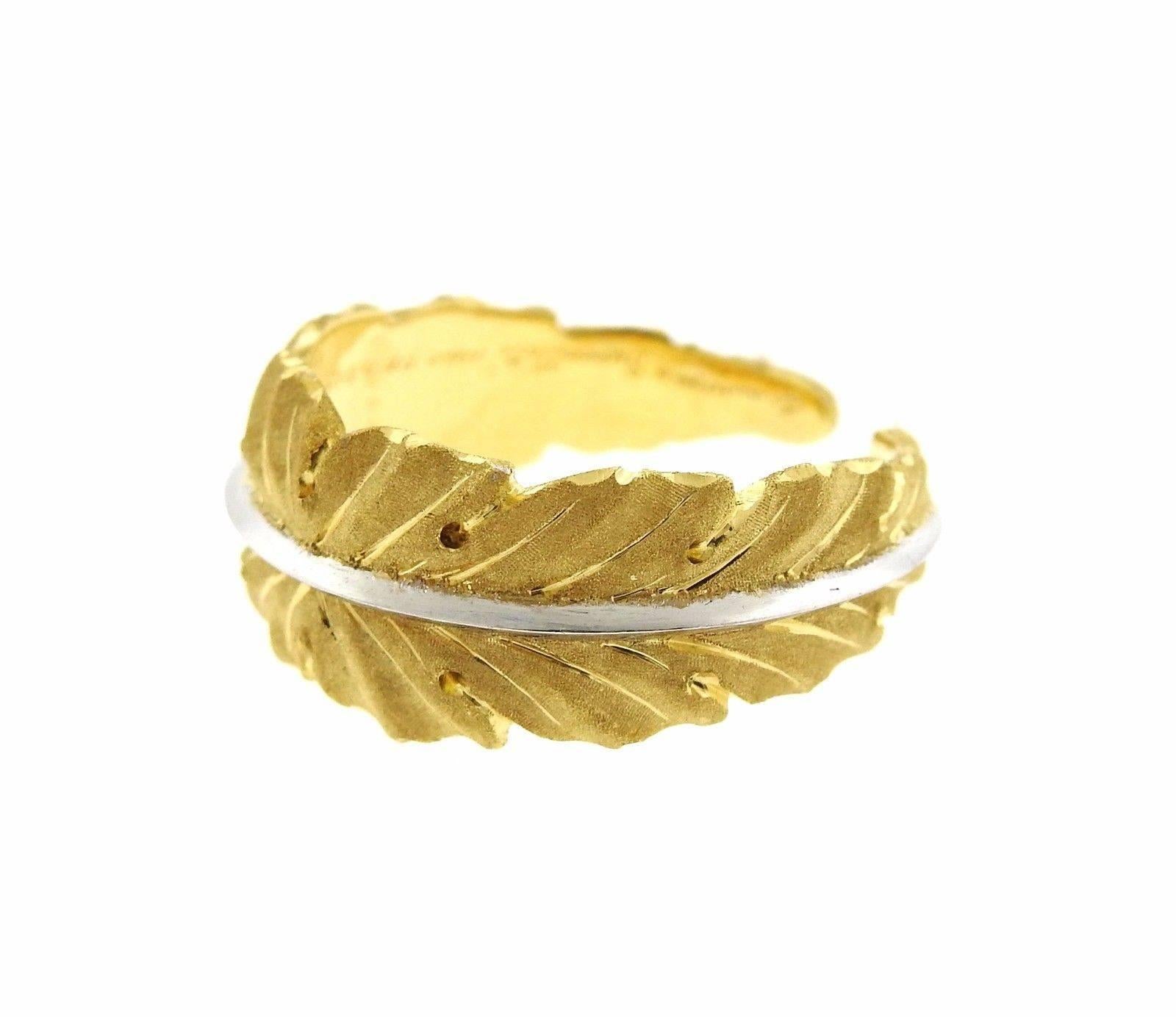 Buccellati Gold Leaf Motif Band Ring In Excellent Condition In Lambertville, NJ
