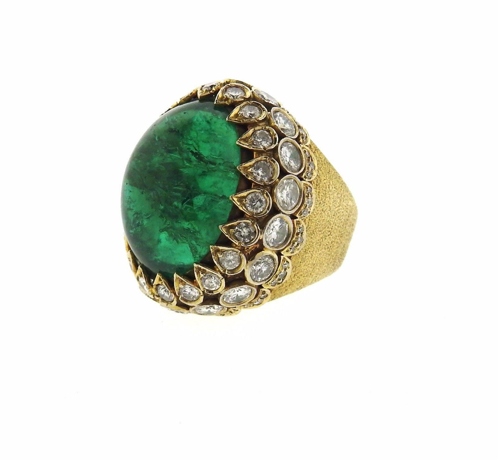 Women's Magnificent Emerald Cabochon Diamond Gold Ring