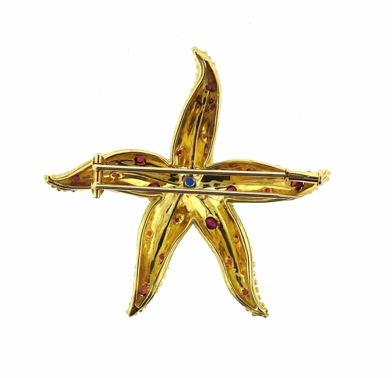 Tiffany & Co. Schlumberger Sapphire Ruby Gold Starfish Brooch Pin Excellent état à Lambertville, NJ